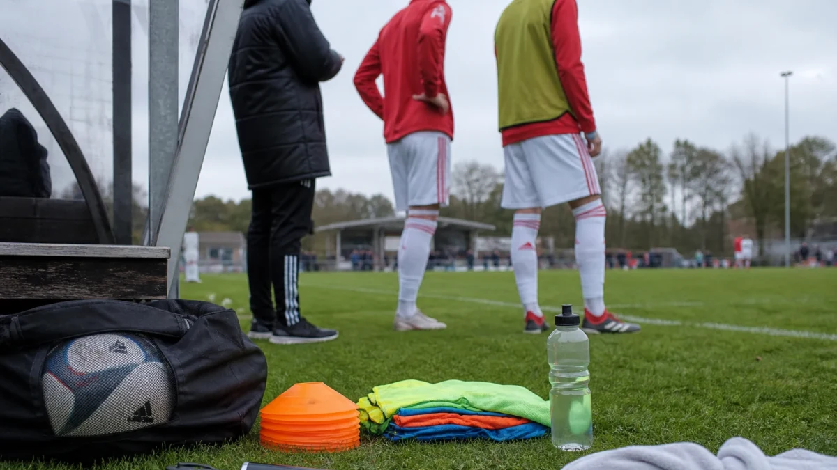 FC Emmen vann målfesten och tog ledningen i Eerste Divisie