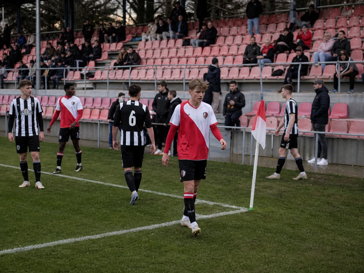 Heracles toppar efter 6–1 mot Jong FC Utrecht