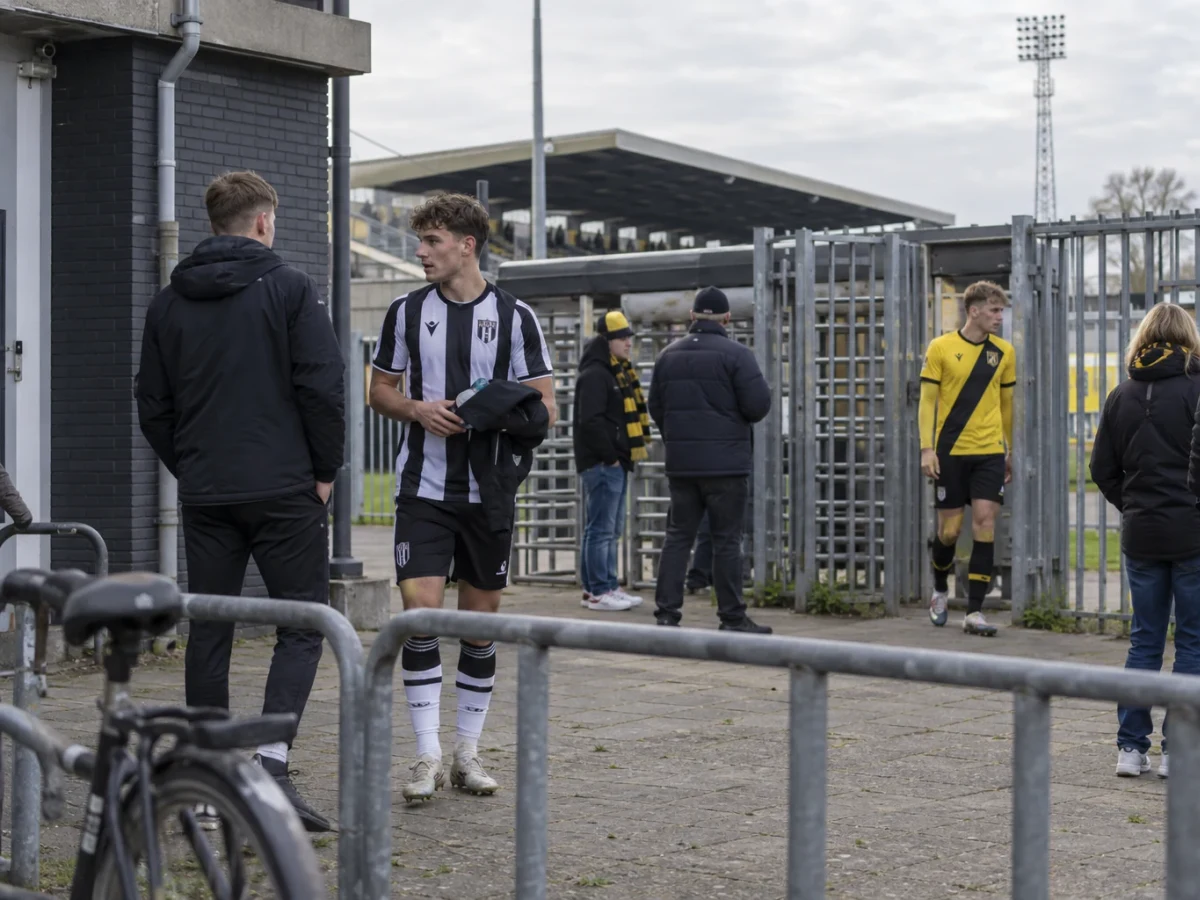 Heracles tar emot Vitesse i möte mellan ettan och femman