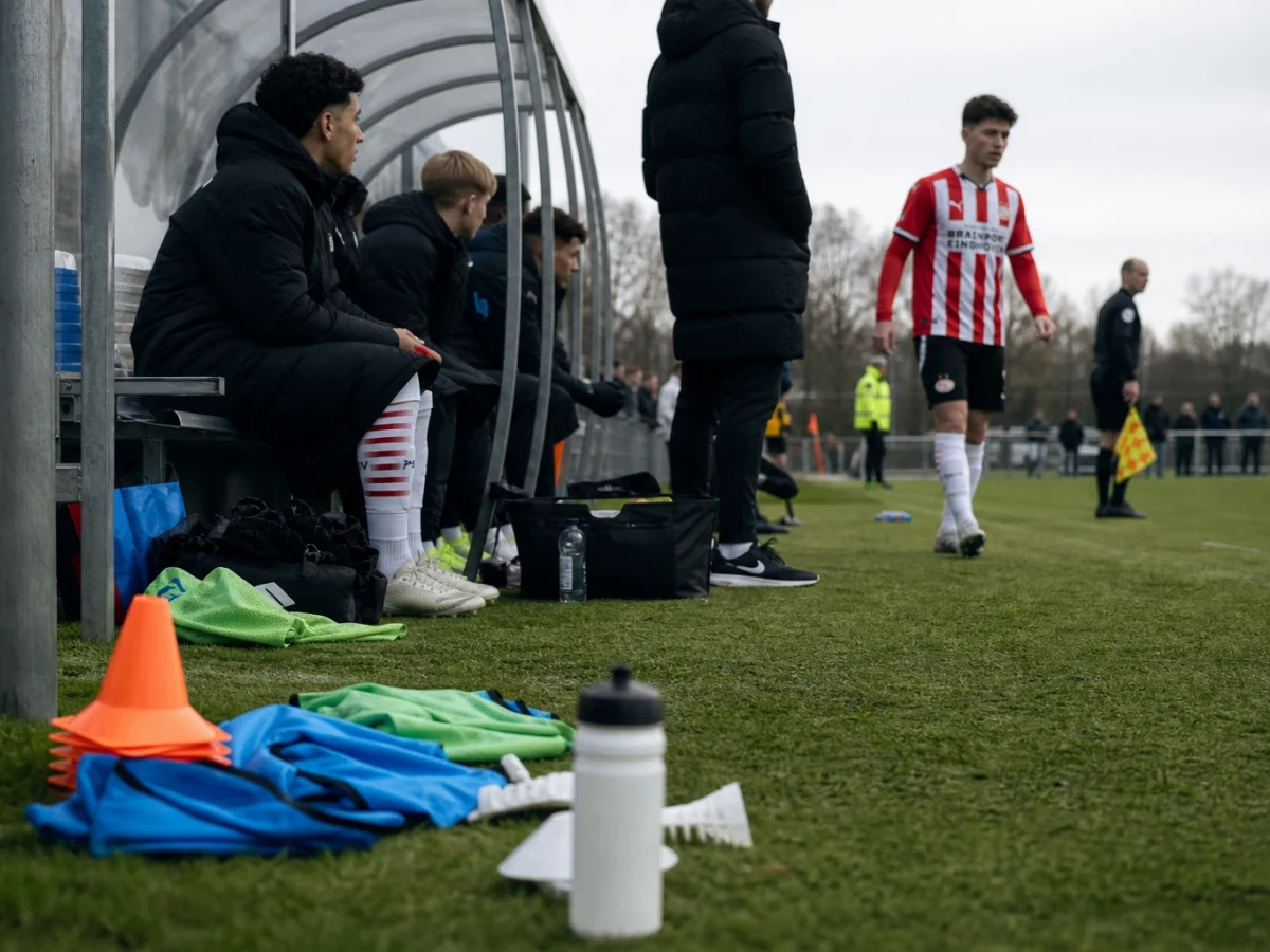 PSV avslutade försäsongen med 3–0 i Lichtstadderbyt
