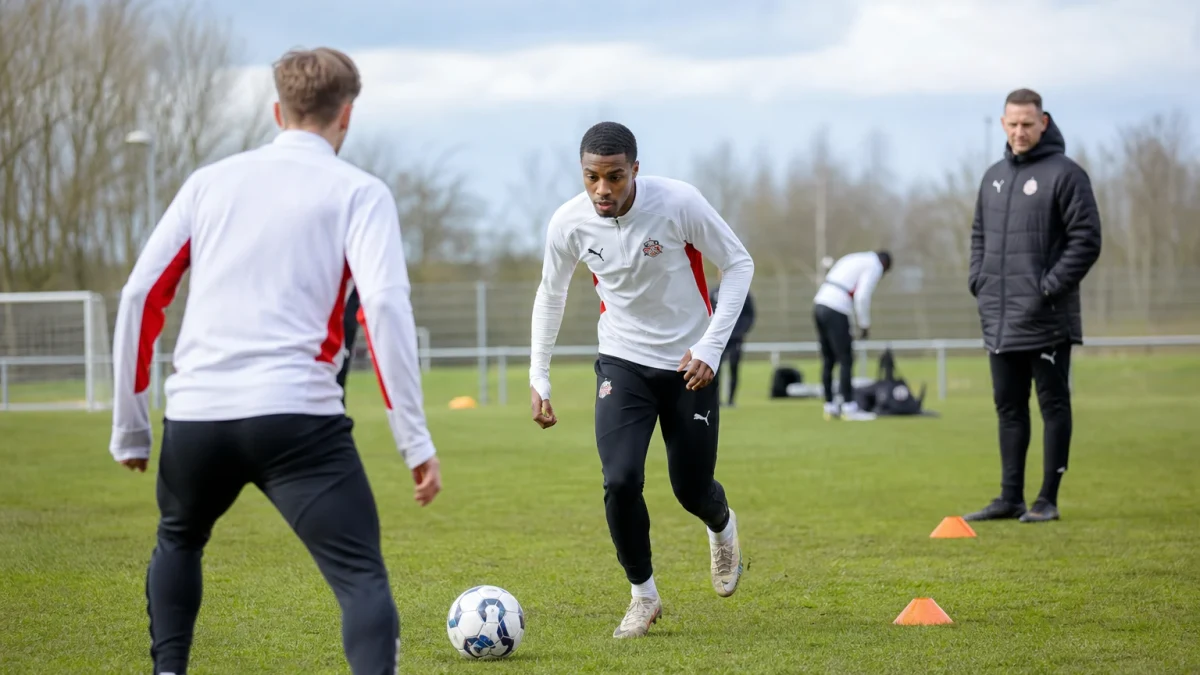 Joël Drommel lämnar PSV för FC Twente