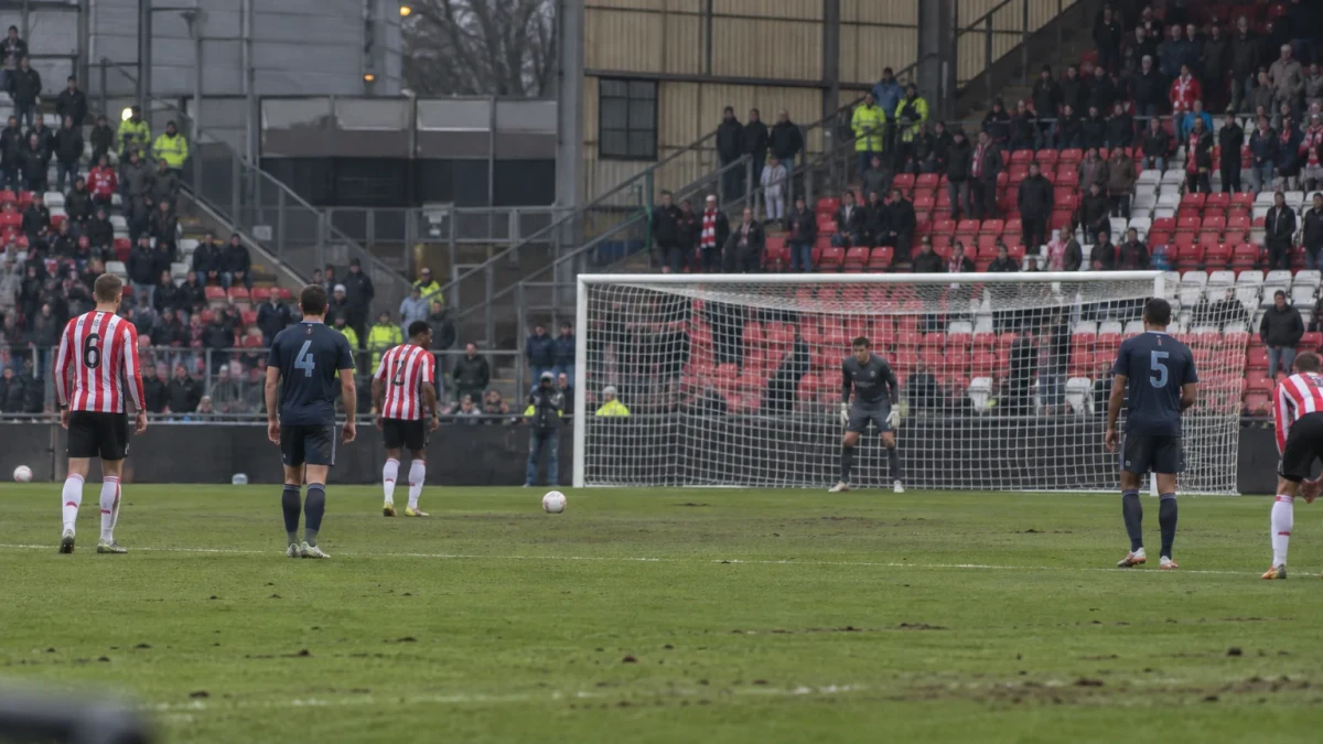 Bosz kräver skärpa av PSV inför Twente borta