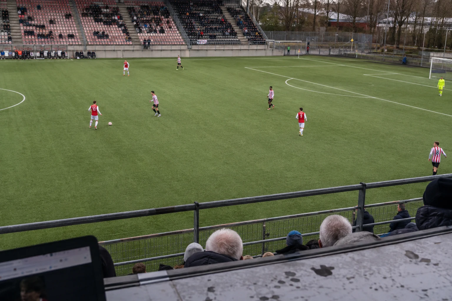 AZ jagas av PSV inför mötet med Telstar