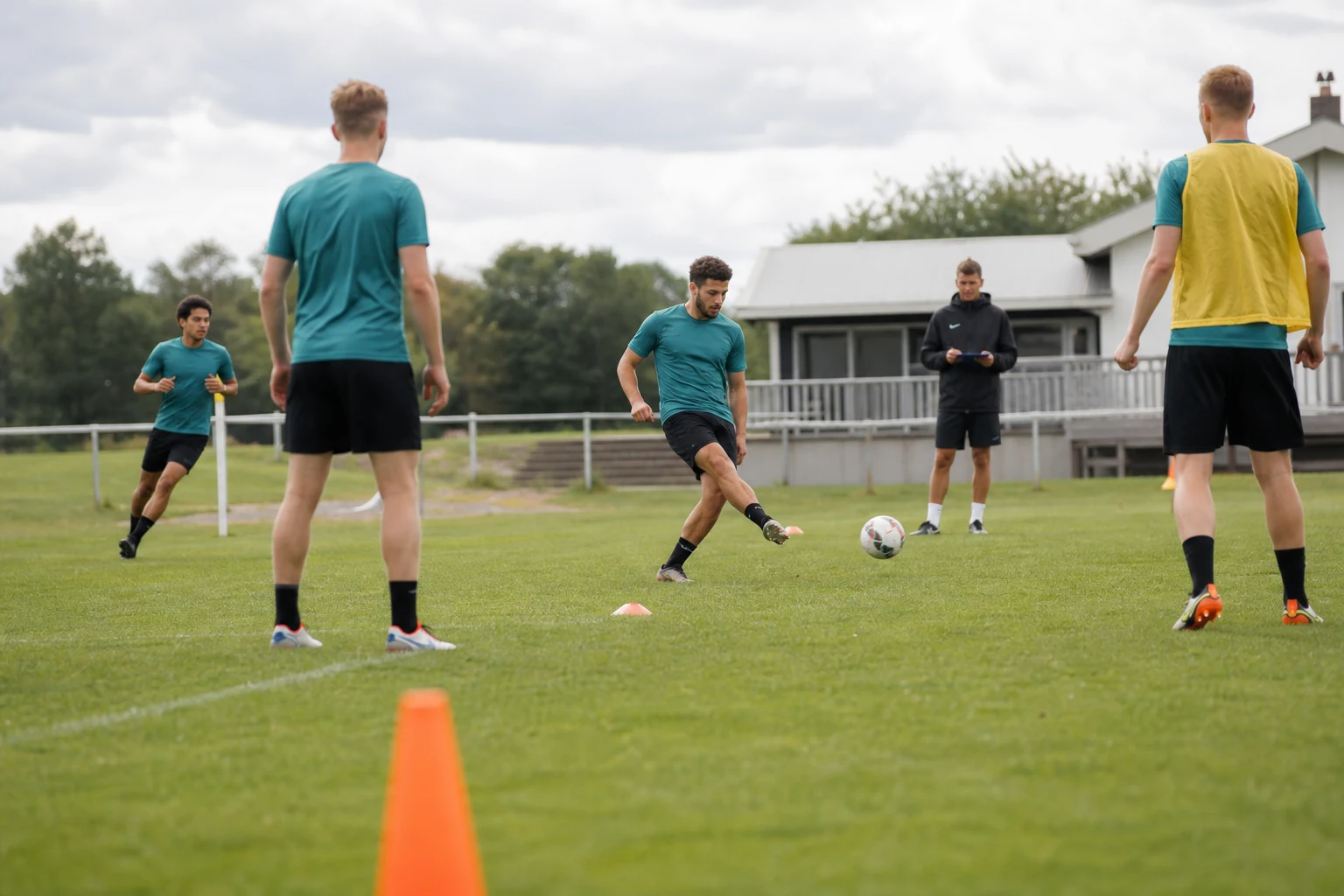 Ronald Koeman Jr. förlänger med Telstar till 2028